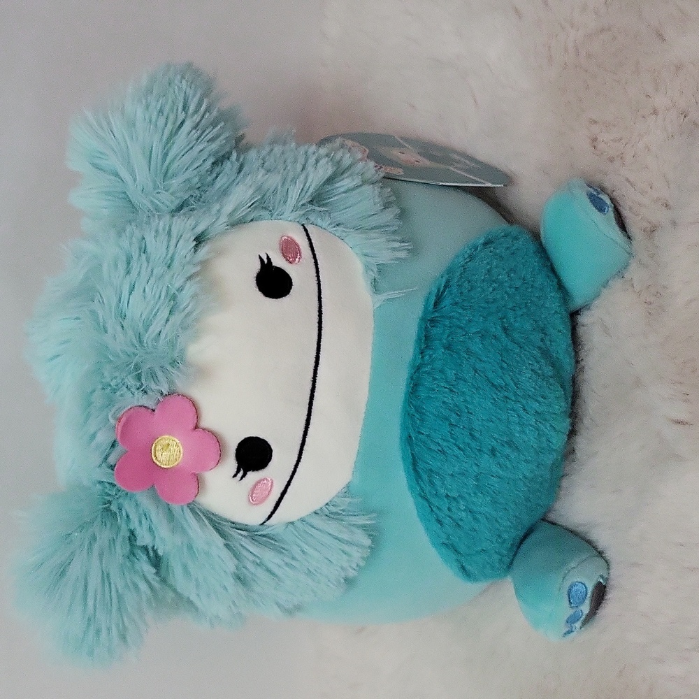 8" Joelle Blue Bigfoot Squishmallow